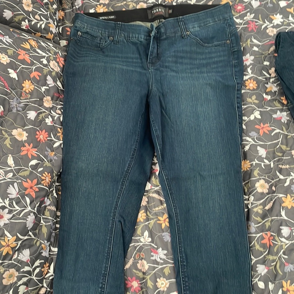 Torrid Bombshell Skinny